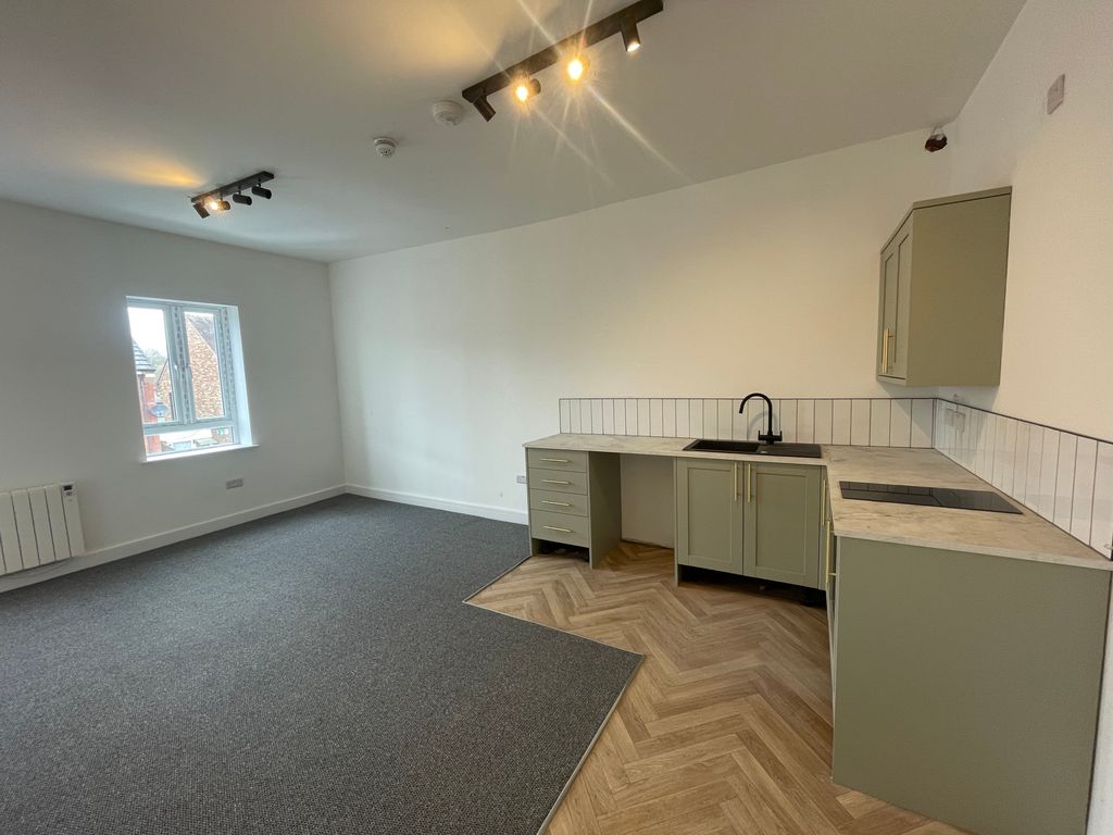 Property photo 1 of 3