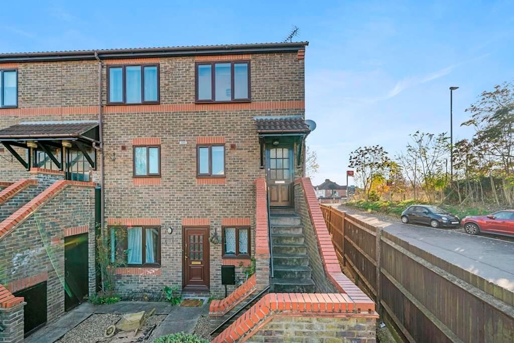 Property photo 1 of 14