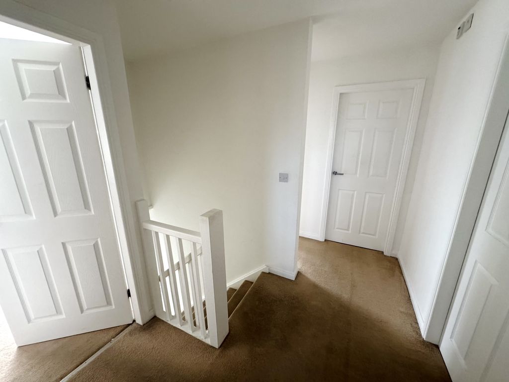 Property photo 3 of 10 Img_1984