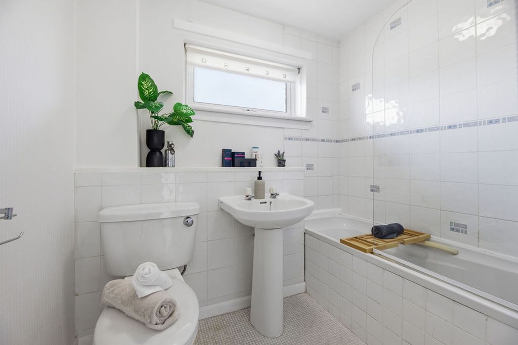 Additional image 11 of 1 bed flat for saleLocherburn Grove, Houston PA6