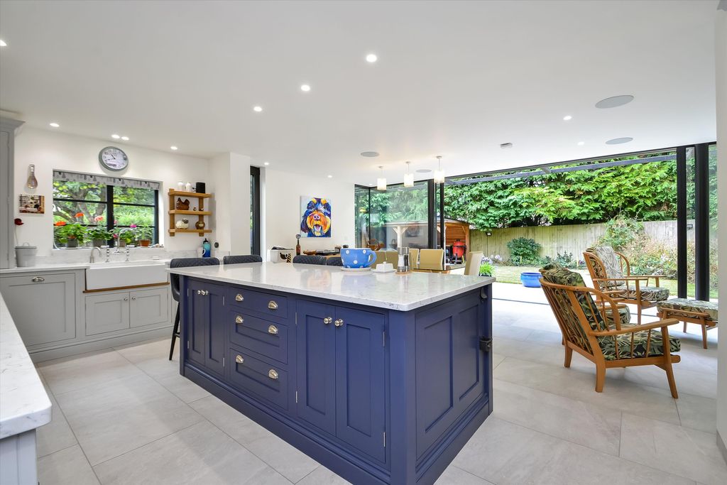 Property photo 1 of 15 Image
