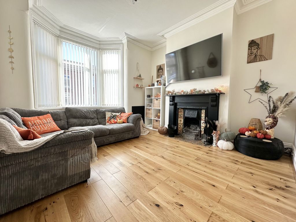 Property photo 2 of 23