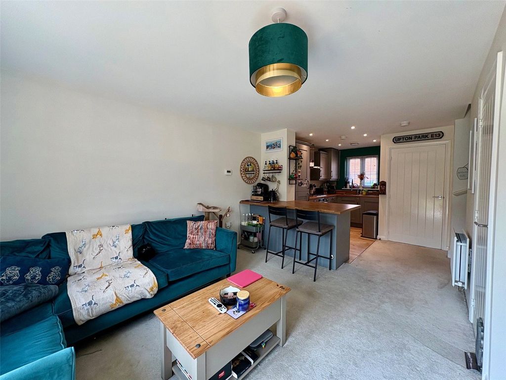 Property photo 3 of 11 Picture No. 06