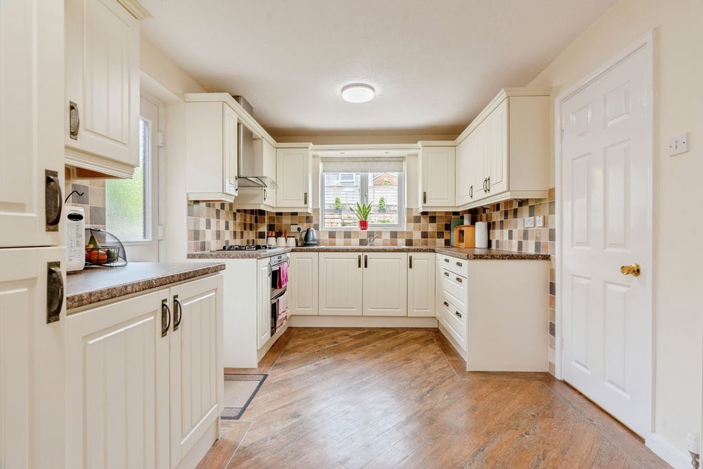 Property photo 3 of 20 Pbox-Img.Jpg