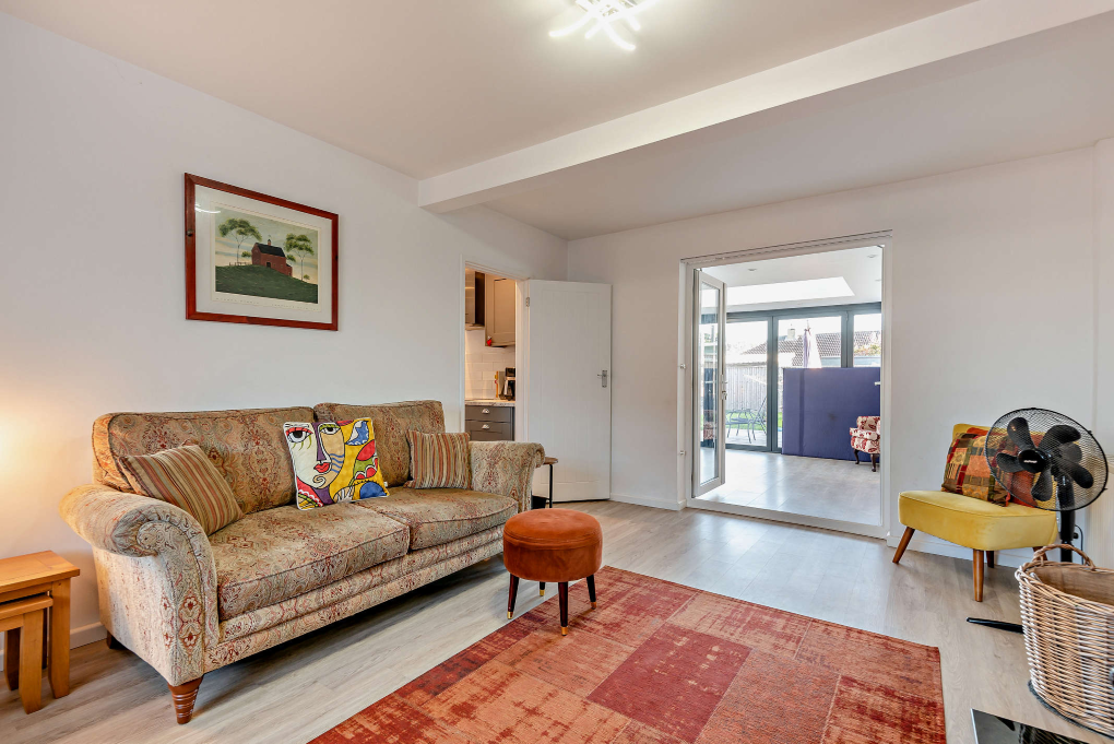 Property photo 2 of 8