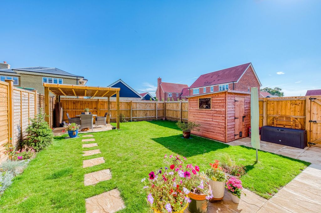 Property photo 2 of 19