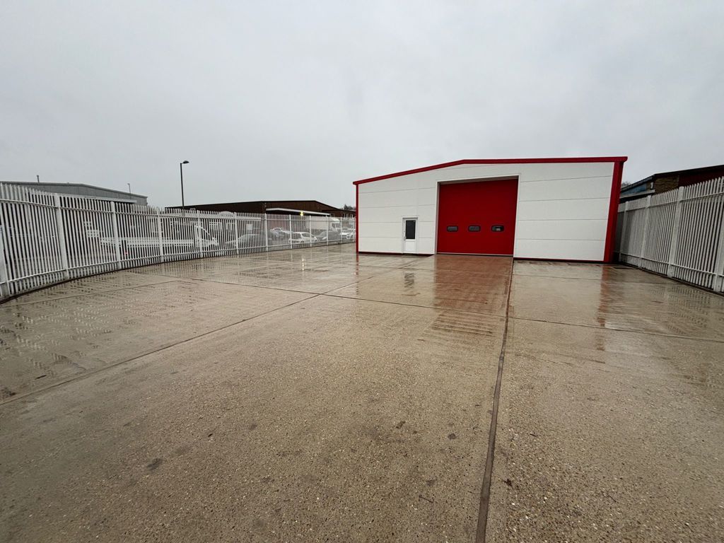 Property photo 1 of 7 Photo 6