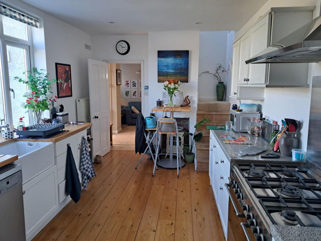 Property photo 2 of 24