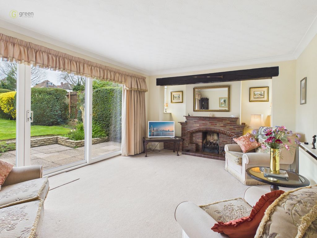 Property photo 2 of 38 Cam05459G0Pr0140Still026