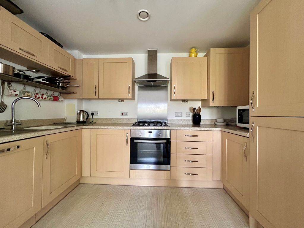 Property photo 2 of 11