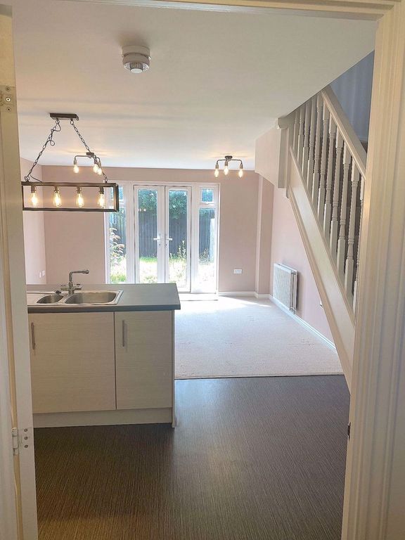 Property photo 3 of 15 Photo 8