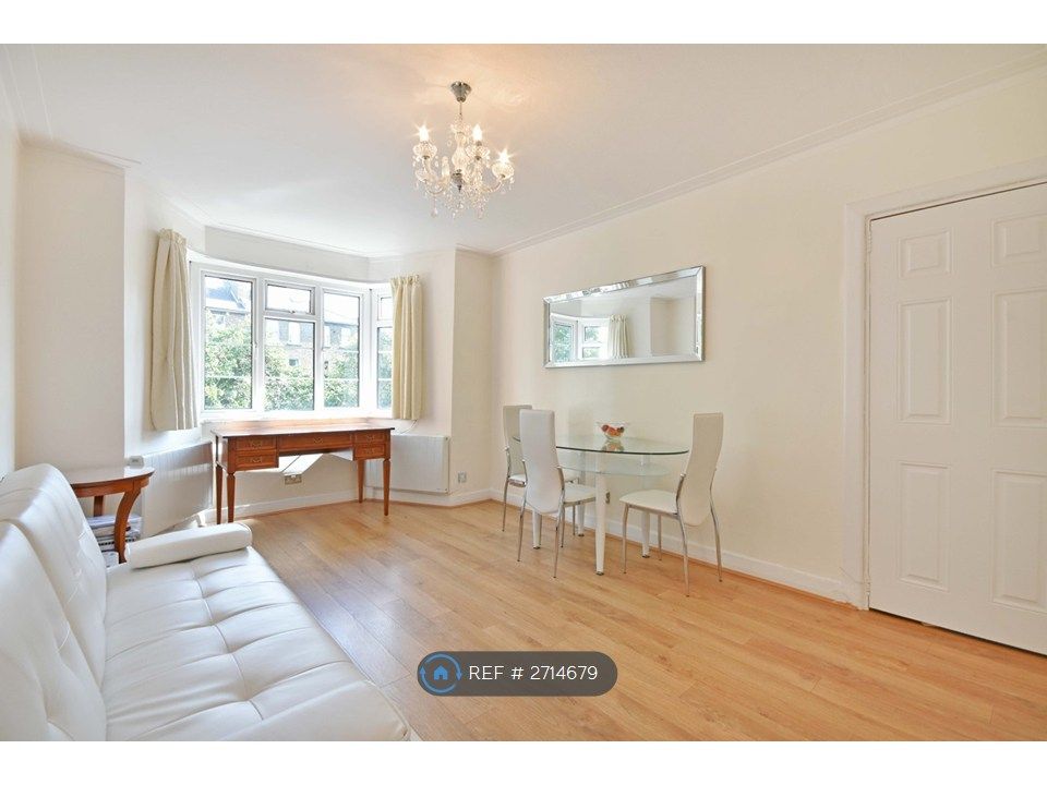 Property photo 2 of 9 Living Room