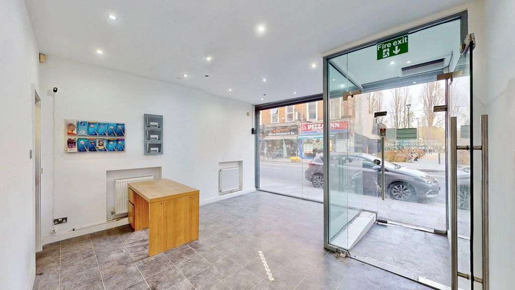 Property photo 1 of 8