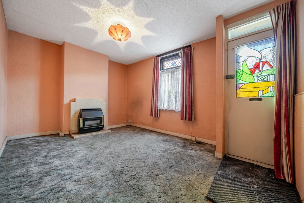 Property photo 2 of 17 Reception Room