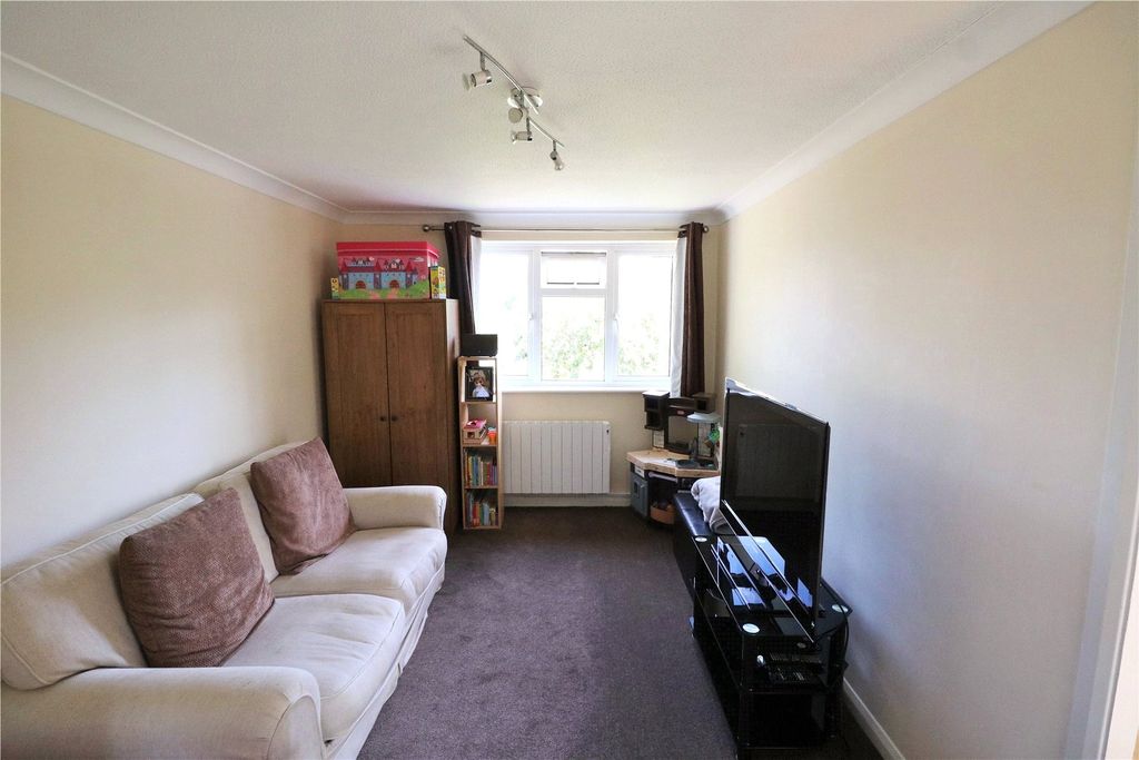 Property photo 3 of 5 Picture No. 21