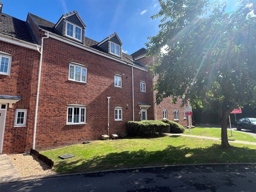 Property photo 1 of 11
