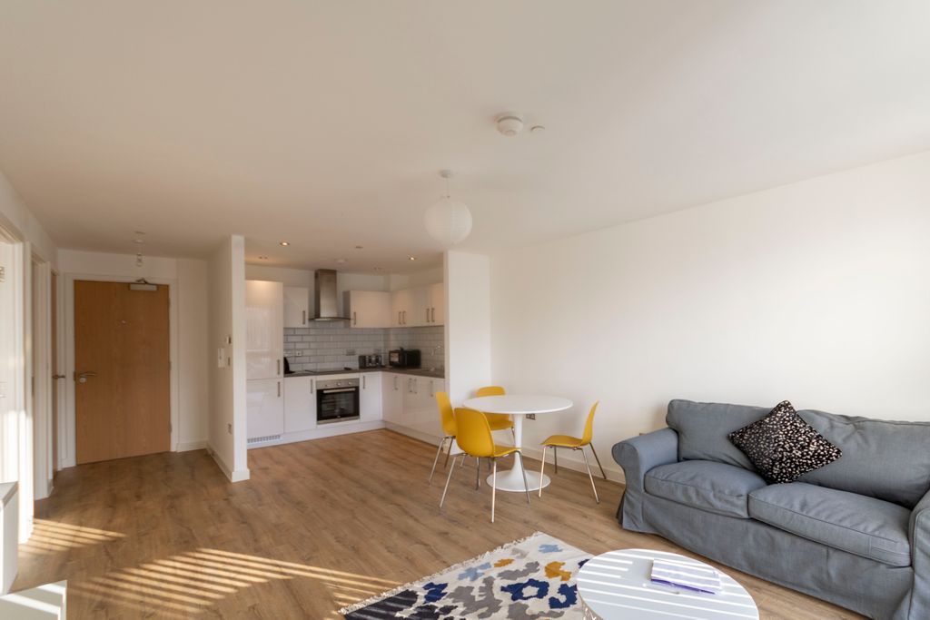 Property photo 3 of 7