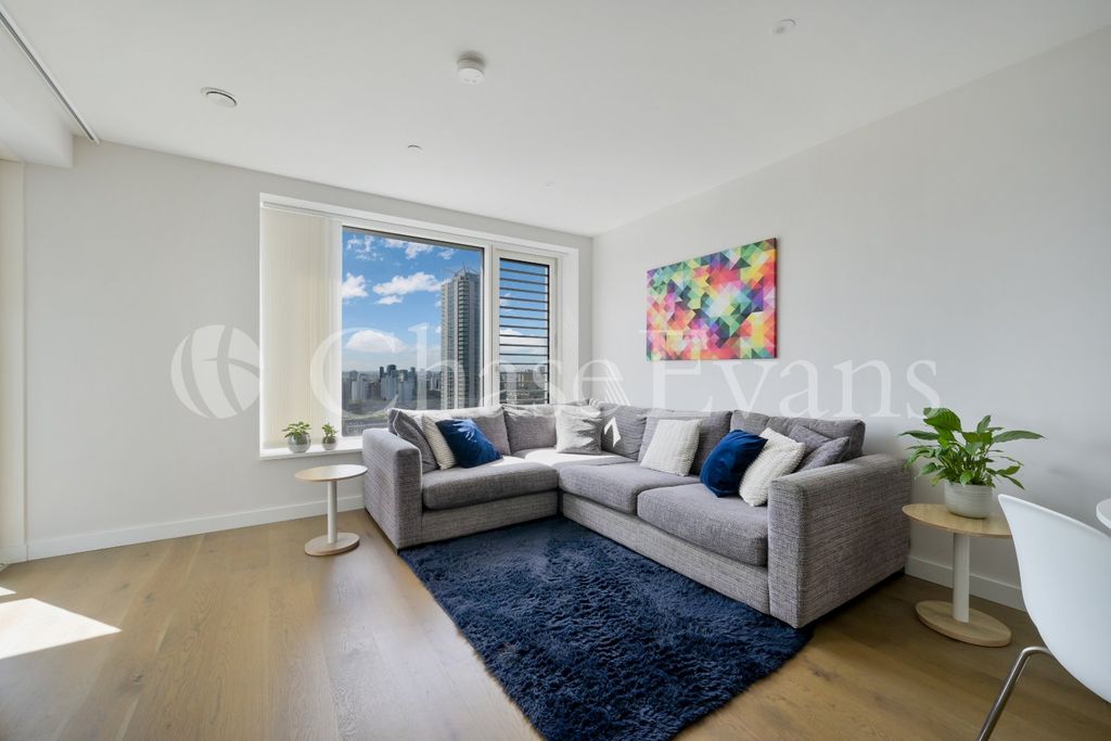 Property photo 1 of 14 Living Area