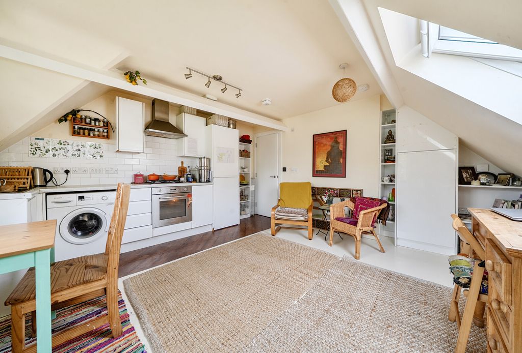 Property photo 2 of 21 1477790-16-6A312c...