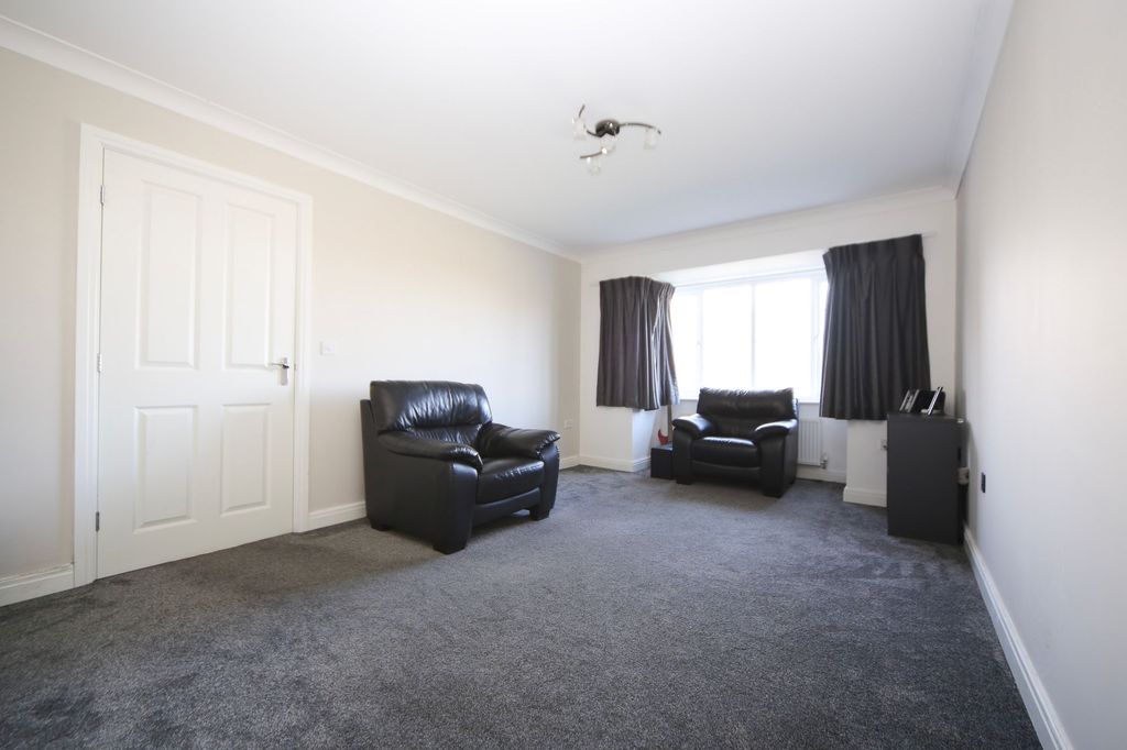 Property photo 3 of 26