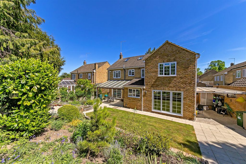 Property photo 3 of 27 7Oldrectorygardens-61.Jpg