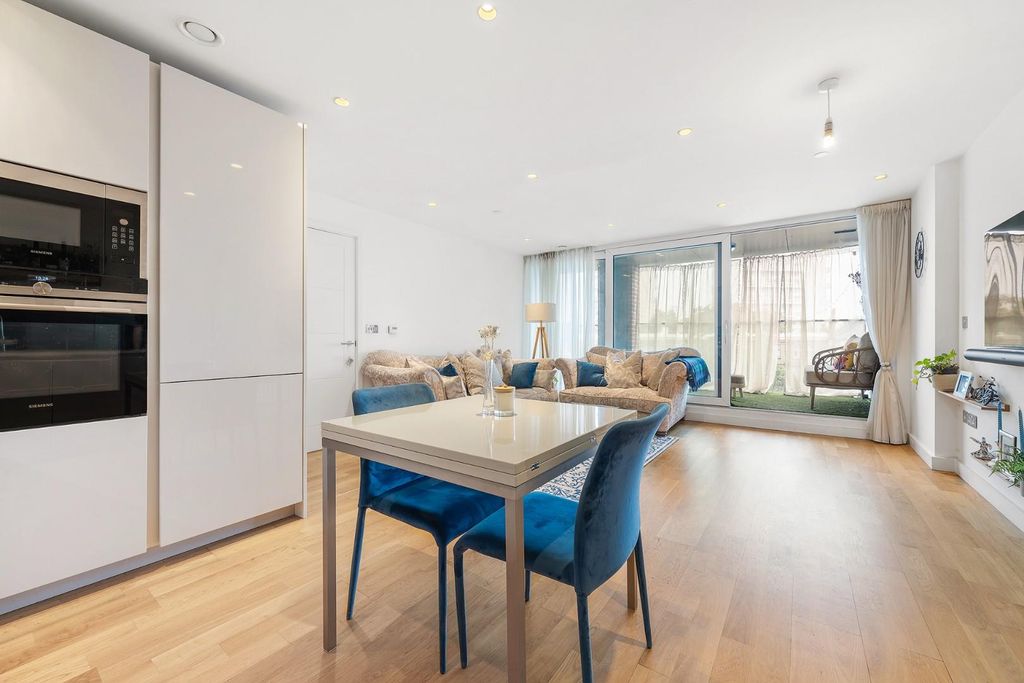Property photo 2 of 17 Open Plan.Jpg