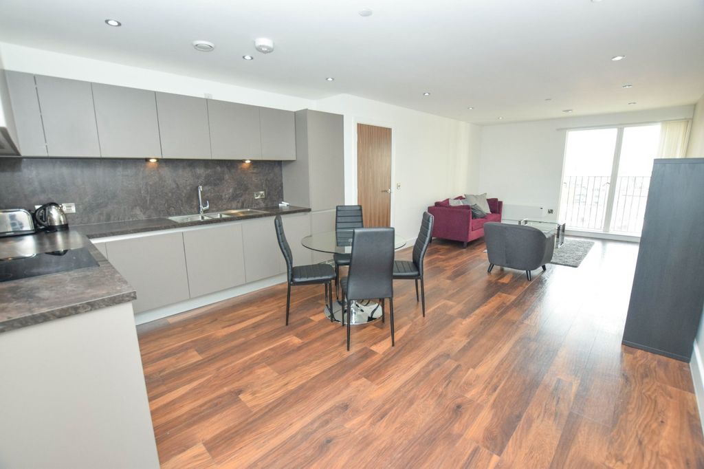 Property photo 3 of 13 Picture No. 11