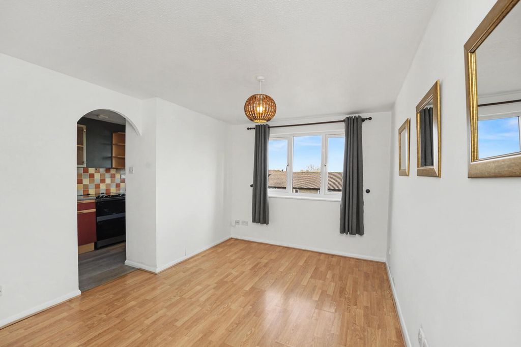 Property photo 3 of 12 Living Room