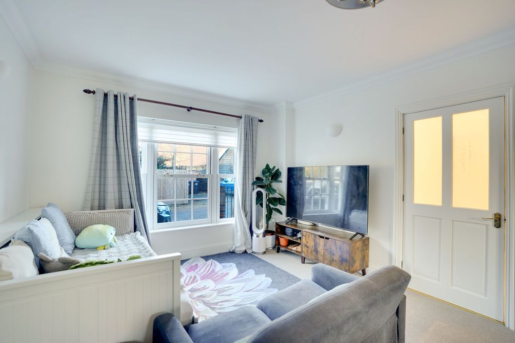 Property photo 3 of 16