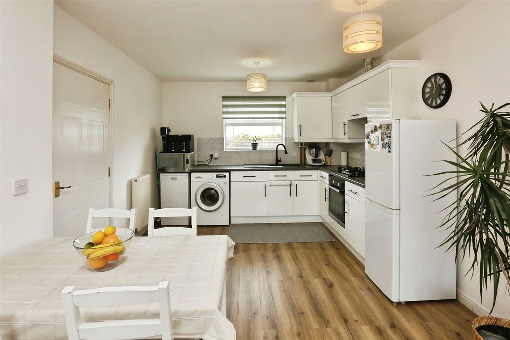 Property photo 3 of 8 Picture No. 08