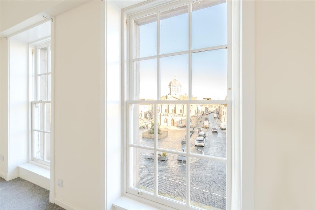 Property photo 2 of 13 13_2_The_Square_Kelso-05.Jpg