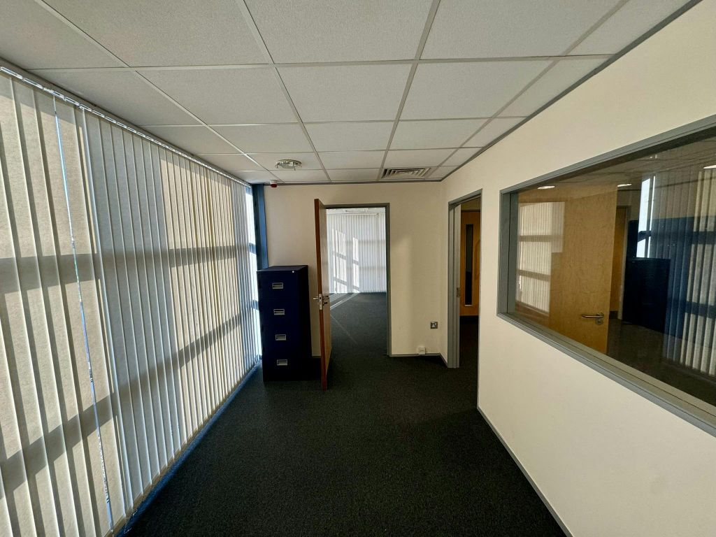 Property photo 3 of 8 Img_7583.Jpeg