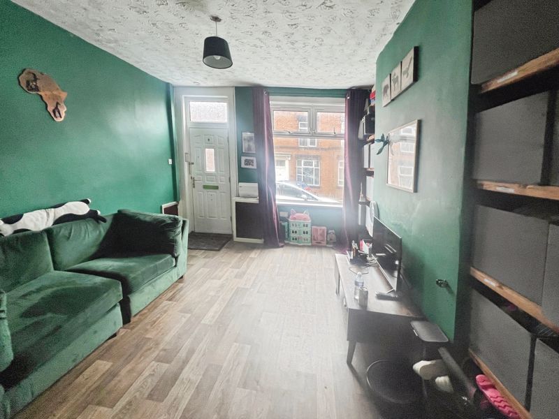 Property photo 2 of 14 Lounge