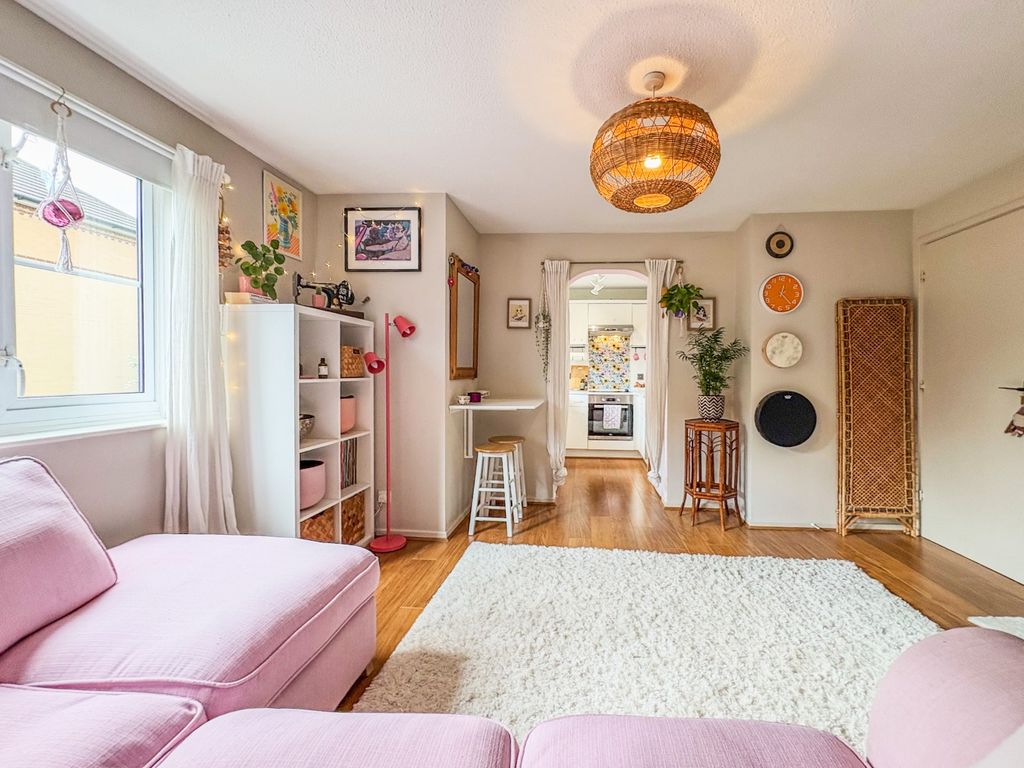Property photo 3 of 16 51413811