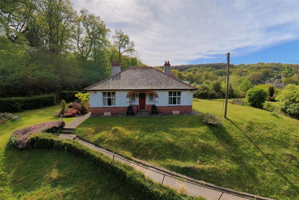 Property photo 1 of 22