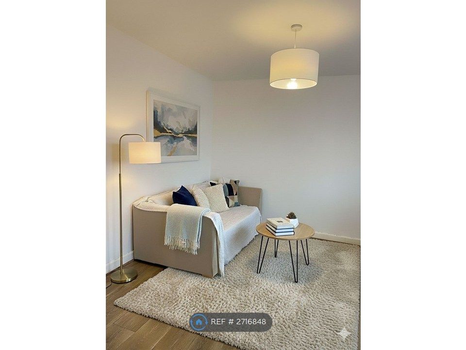 Property photo 1 of 4