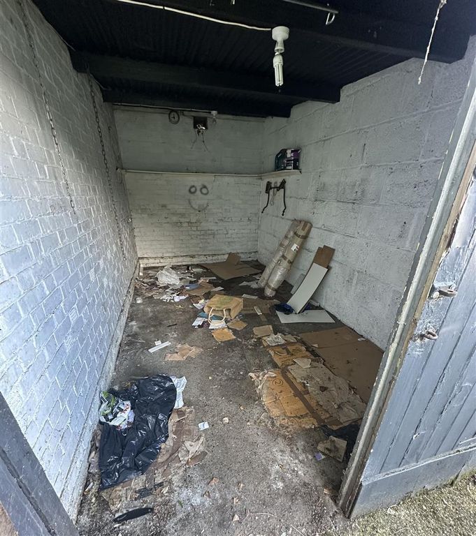 Property photo 2 of 2 5A0P5-Qv80Aw9Ujgevkikw.Jpg