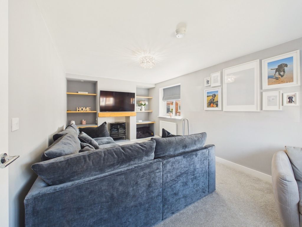 Property photo 2 of 12 5252476
