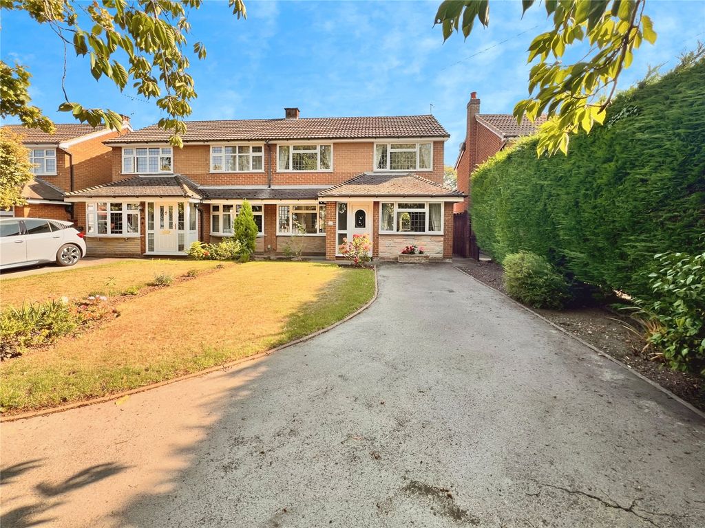 Property photo 1 of 18 Front