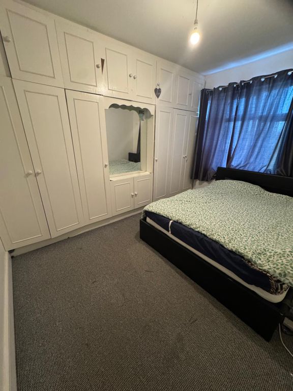 Property photo 1 of 1 Semidetached 4 Bed House