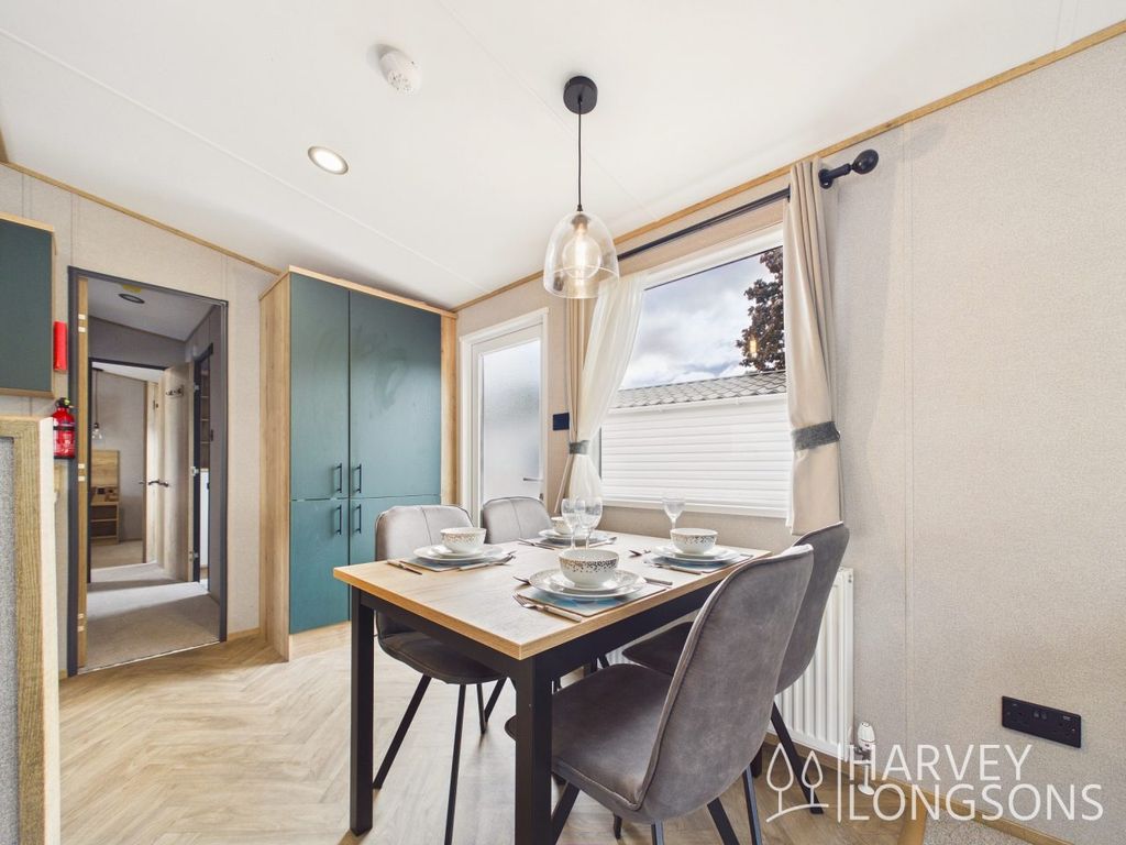 Property photo 3 of 17 Dining Area In Abi Kingston Holiday Home At Malvern View