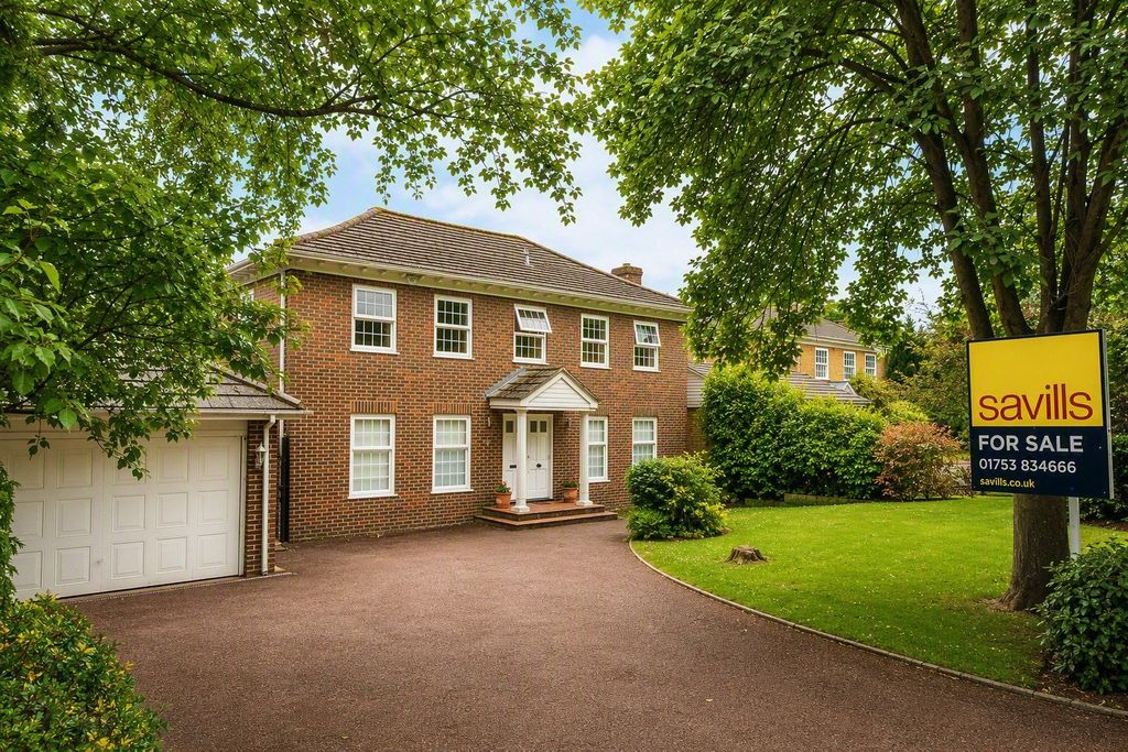 Property photo 1 of 12 Front