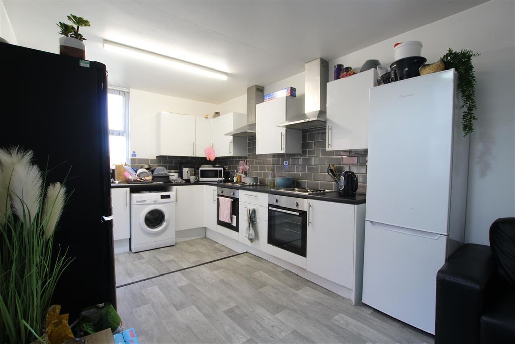 Property photo 3 of 14 Img_8755.Jpg