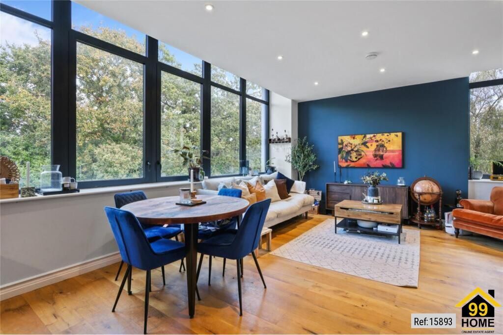 Property photo 2 of 11 Photo 1