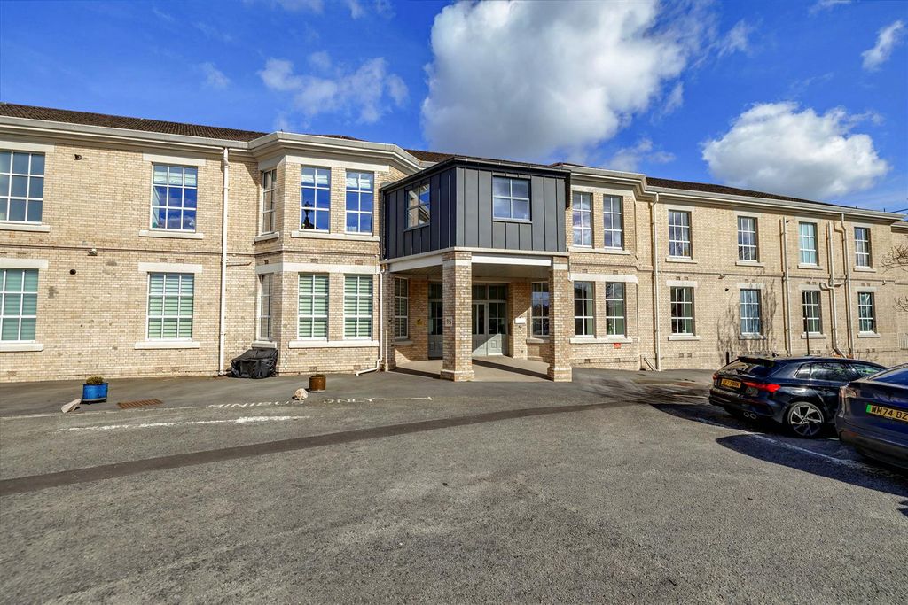 Property photo 1 of 25 Front Exterior