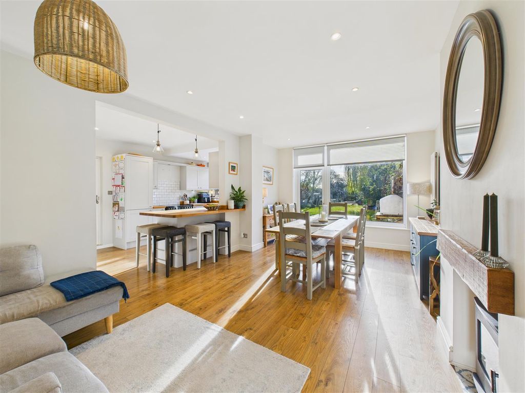 Property photo 2 of 24 Open Plan Living Kitchen