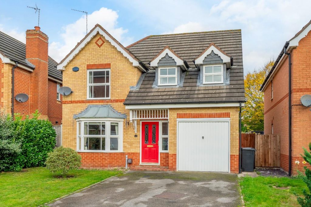 Property photo 1 of 15 Front (Exterior)