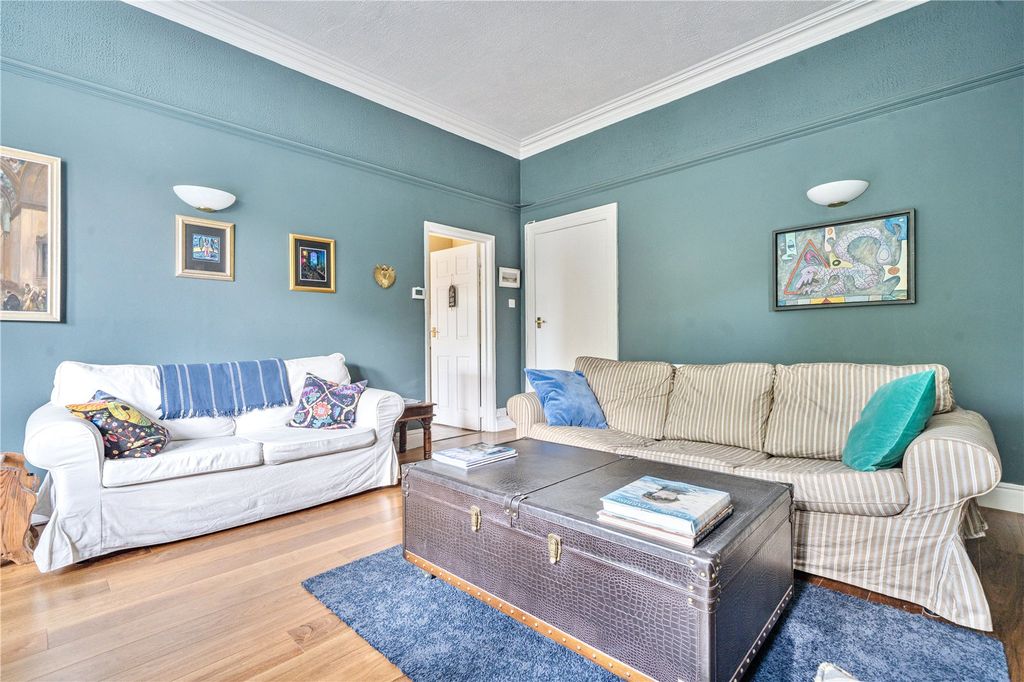 Property photo 3 of 19 Picture No. 08