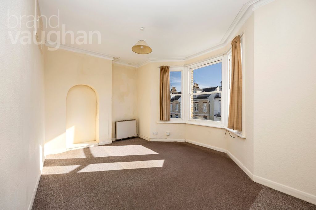 Property photo 2 of 13 Picture No. 10