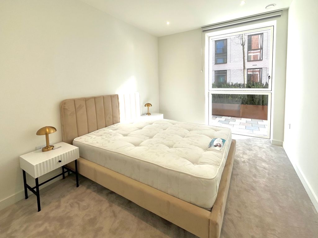 Property photo 2 of 22